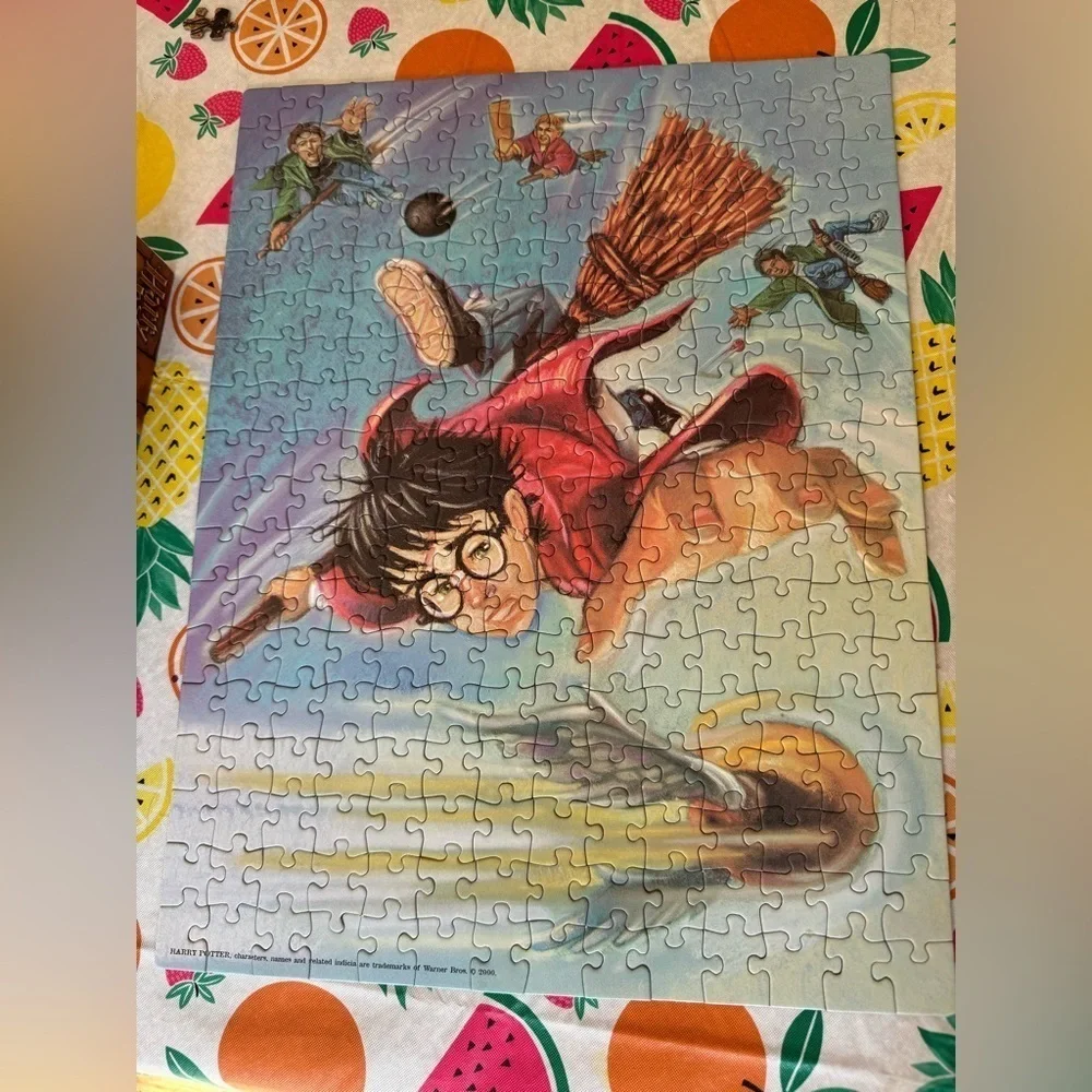 Harry Potter And The Golden Snitch 250 Piece Puzzle -2000 Glows In Dark Complete